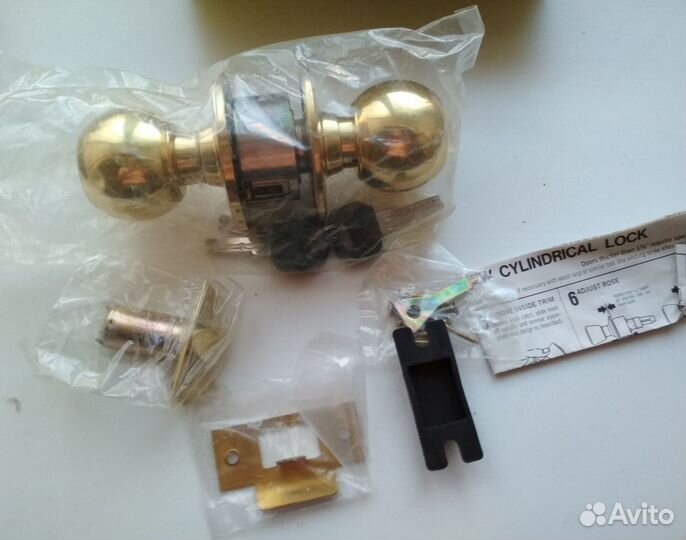 Замок дверной ручка защёлка