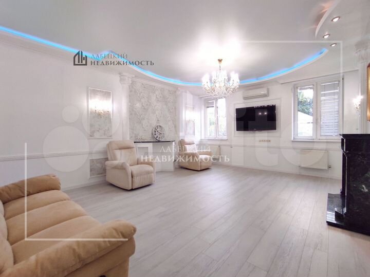 4-к. квартира, 130 м², 4/6 эт.