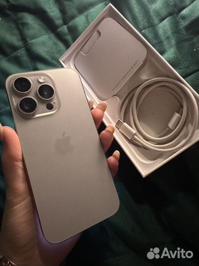 iPhone 15 Pro, 256 ГБ