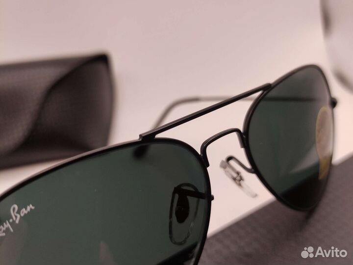 Солнцезащитные очки ray ban