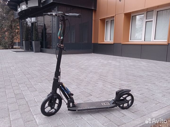 Самокат Reaction 230