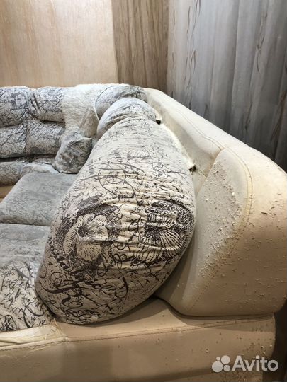 Угловой диван