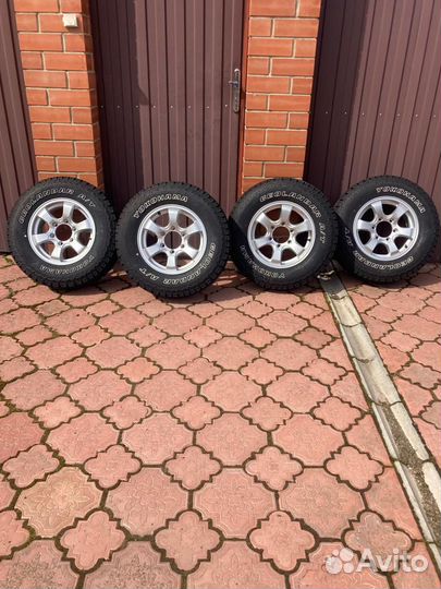 Yokohama Geolandar A/T G015 215/75 R15