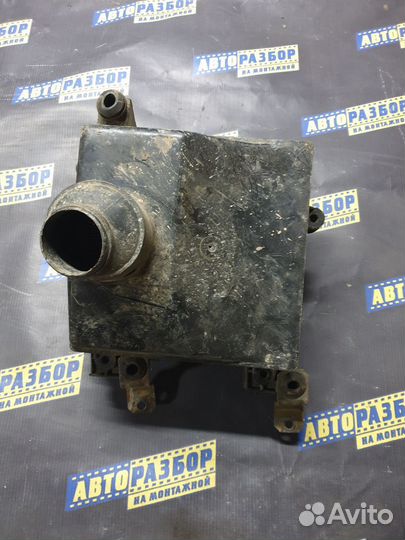 Корпус воздушного фильтра ваз