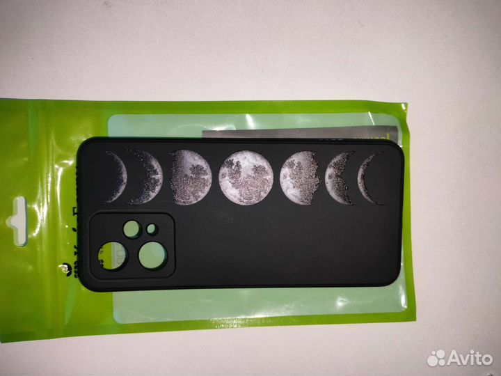 Чехлы на телефон