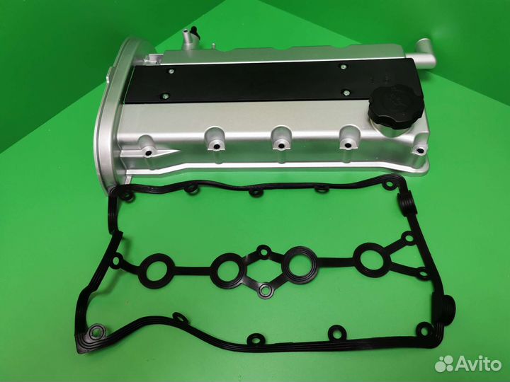 Клапанная крышка Chevrolet Lacetti Aveo Nexia