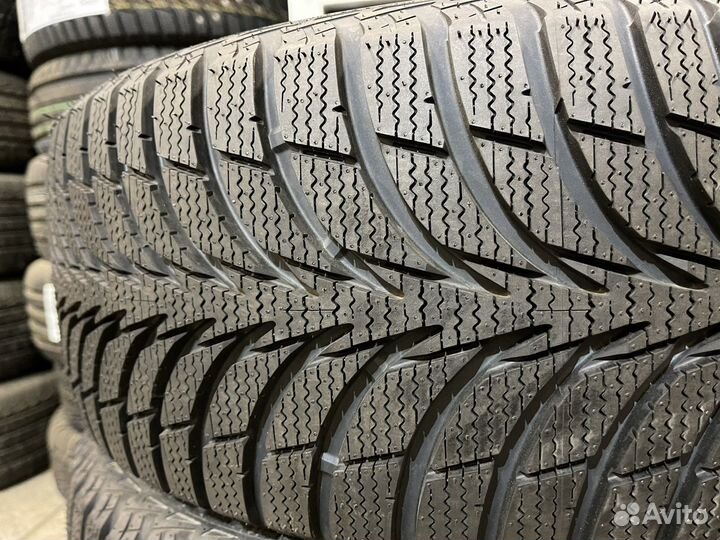 Goodyear UltraGrip Ice+ 215/55 R17 94T