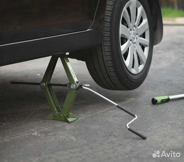 Домкрат винтовой ромбический 2 тонны, 120—395мм