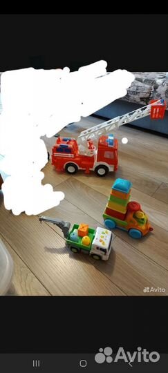 Детские игрушки музыкальные машинки