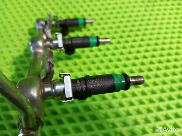 Топливная рампа Audi A6 C6 (2006)