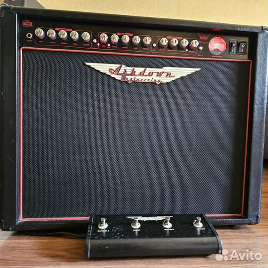 Комбик Ashdown FA 40