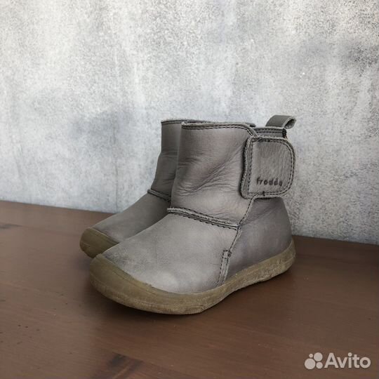 Демисезонные сапожки ботинки