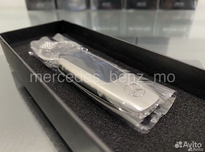 Оригинальный брелок Мерседес Бенц C class