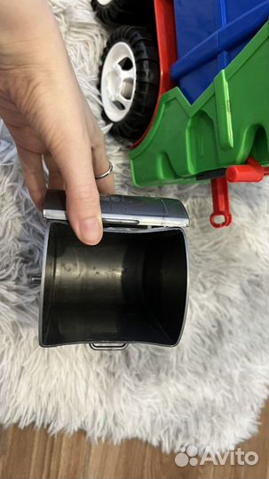 Грузовик мусоровоз