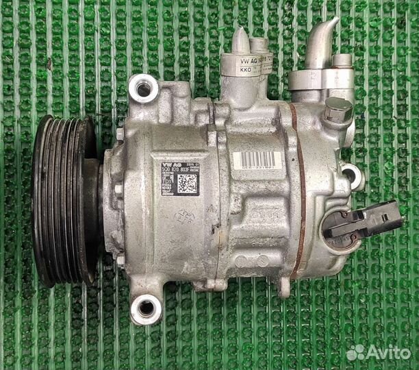 Компрессор кондиционера 5Q0820803F