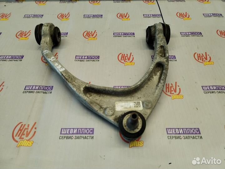 Рычаг верхний, передний, правый Cadillac Escalade