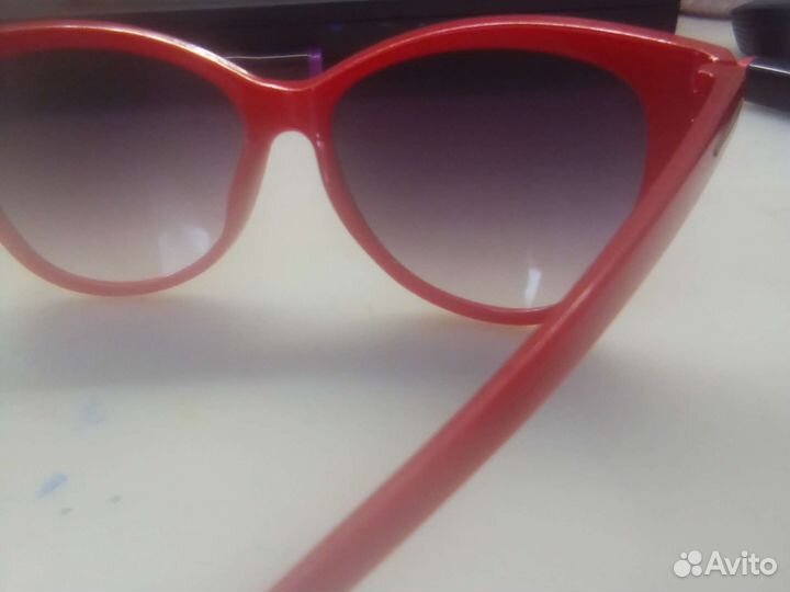 Солнцезащитные очки женские