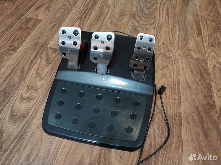 Игровой руль logitech g27