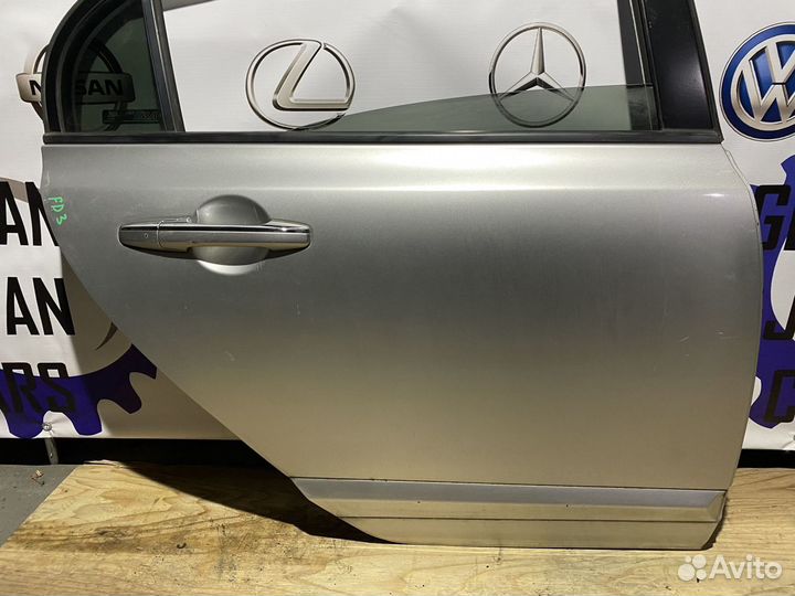 Дверь задняя правая Honda Civic FD3