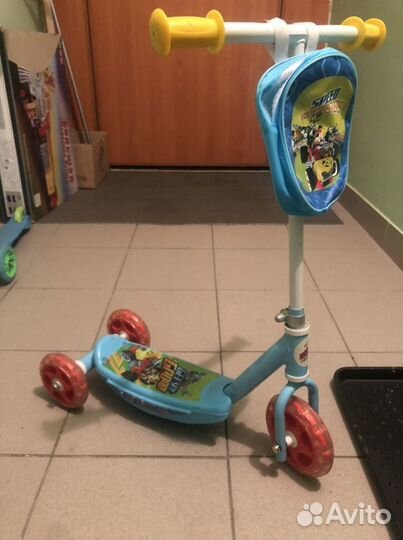 Самокат детский трехколесный