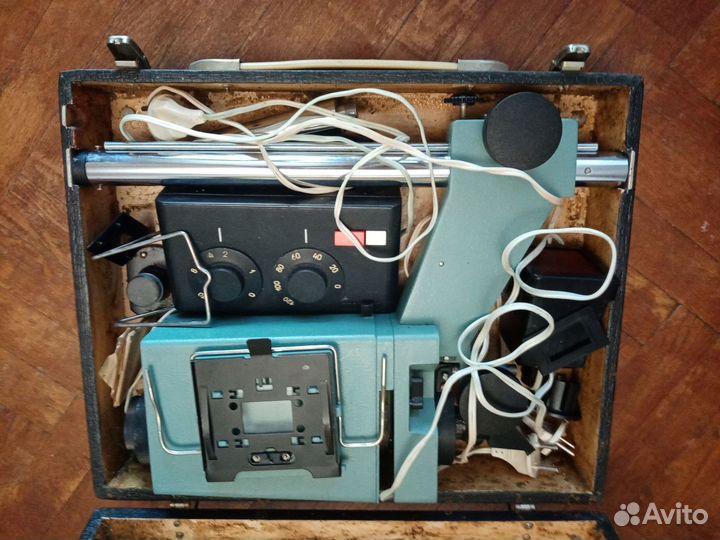 Портативный фотоувеличитель с автоматической фокус