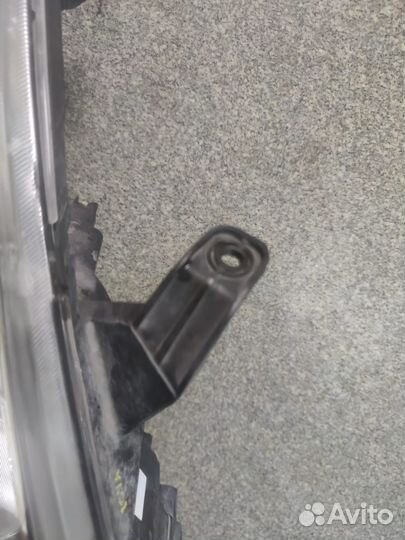 Фара правая Гранд Старекс