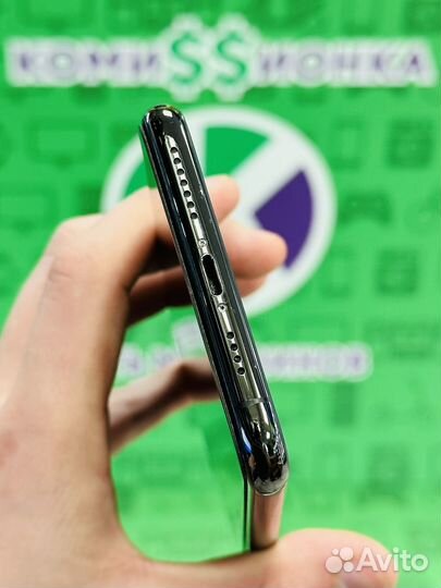 iPhone 11 Pro Max 64Gb. Оригинал без ремонта