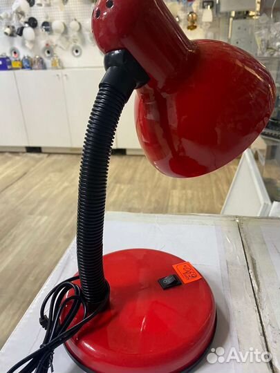 Светильник настольный