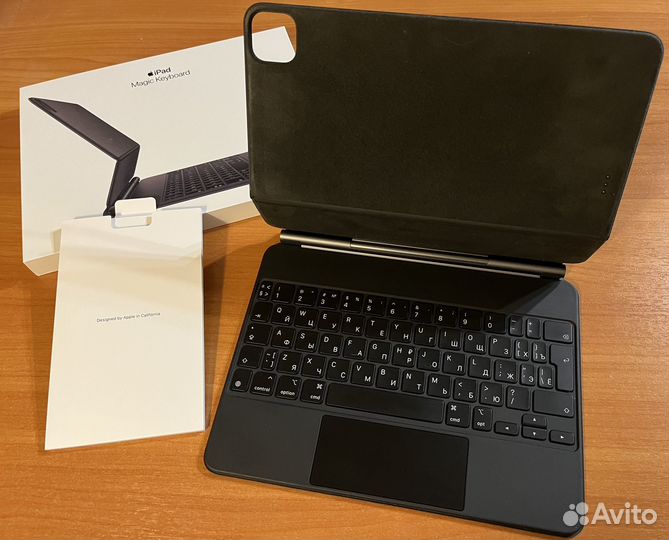 Magic Keyboard для iPad 11