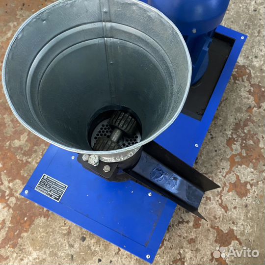 Гранулятор комбикорма 120 мм 220 / 380 вт