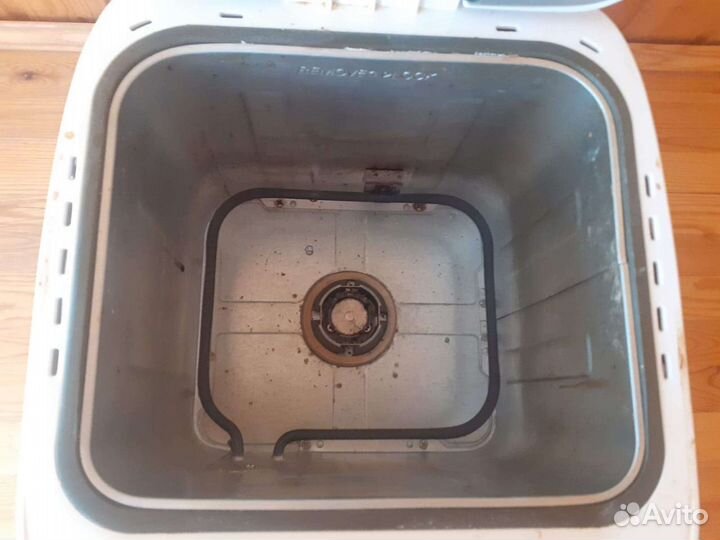 Хлебопечь Maxwell MW-3751 W