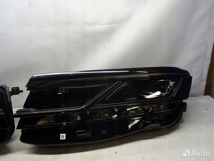 Volkswagen Touareg Фары r-line shadow full led