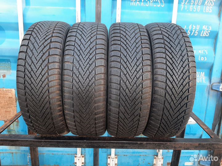 Pirelli Winter Cinturato 215/60 R17 92