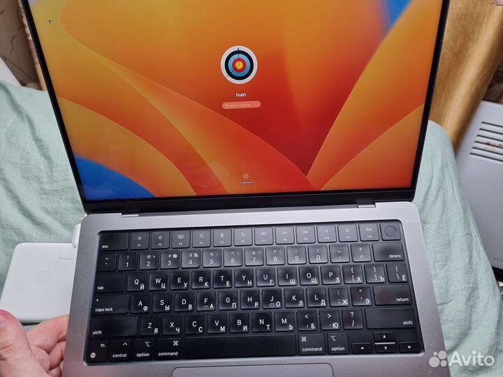 Macbook pro 14 m1 16gb 1tb