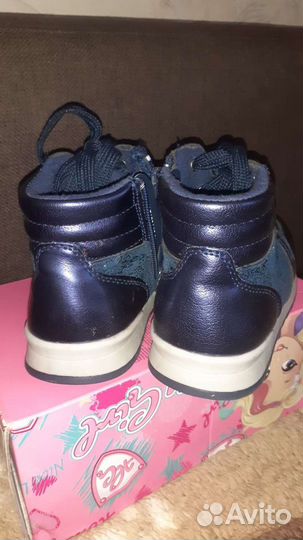 Ботинки для девочки