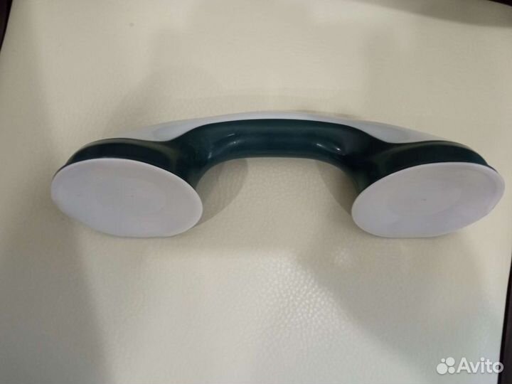 Поручень для ванной