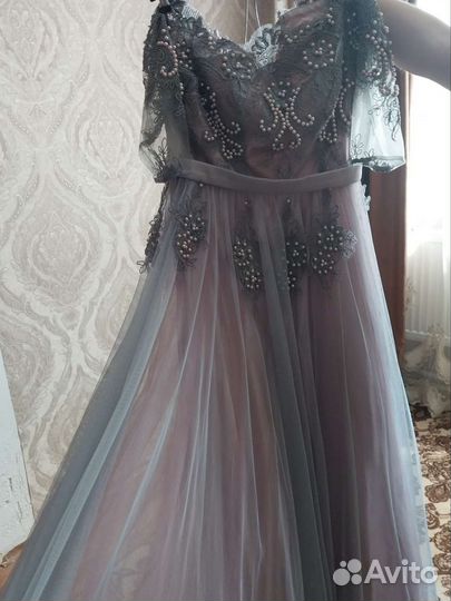 Вечернее платье