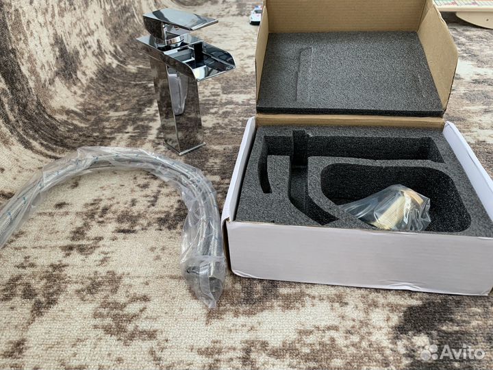 Смеситель для раковины