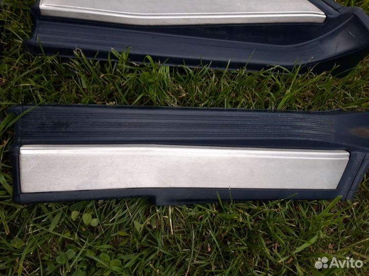 Накладки на пороги Mercedes W140