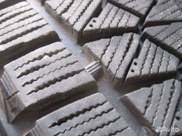 Bridgestone Blizzak DM-V2 225/65 R17