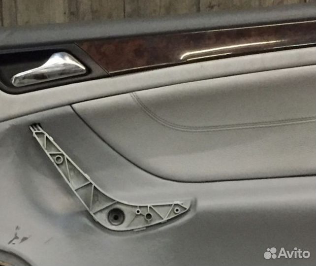 Ручка двери Мерседес 208 купе