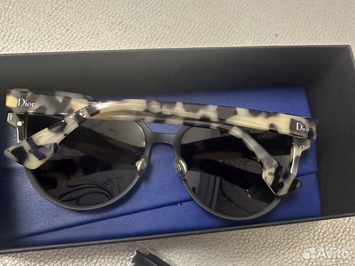 Солнцезащитные очки женские dior