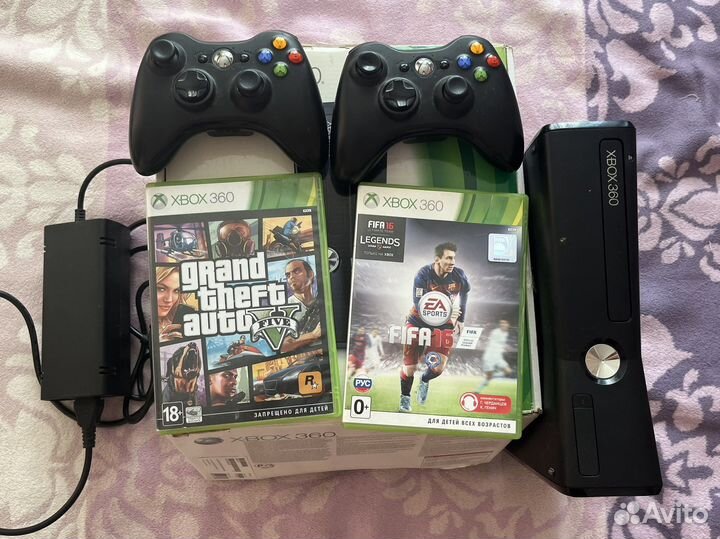 Xbox 360 250gb, 2 джойстика, FIFA, GTA5