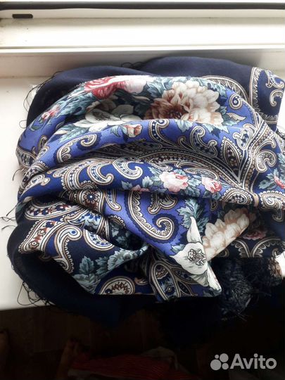 Павловопосадский платок,шерсть,128x128см, новый