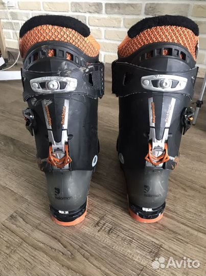 Горнолыжные ботинки