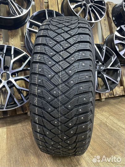 Goodyear UltraGrip Arctic 2 215/60 R16 99T