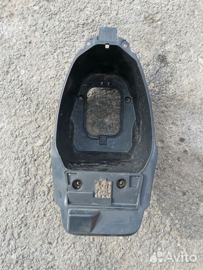 Пластик подседельный для скутера Atlant XL50QT-B