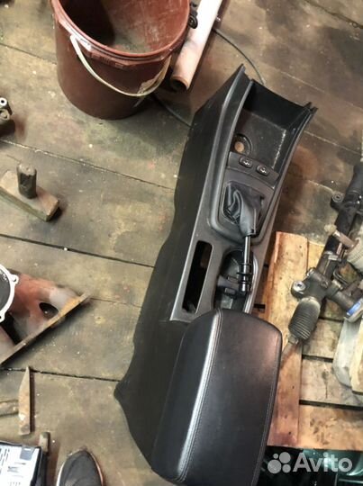 Тоннель с подлокотником Ssangyong Action New