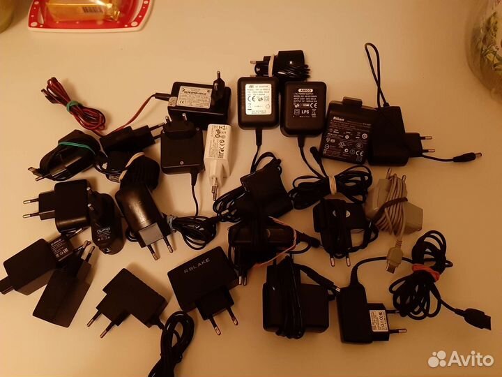 Зарядное устройство (adapter)