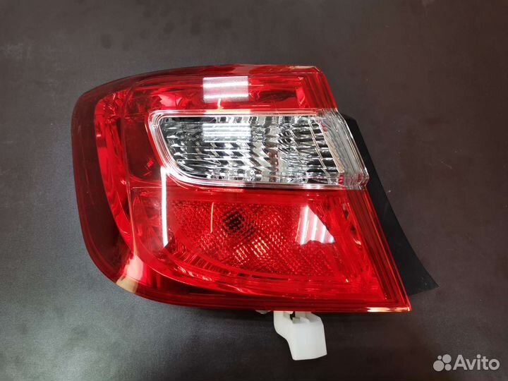 Задний фонарь toyota camry 50